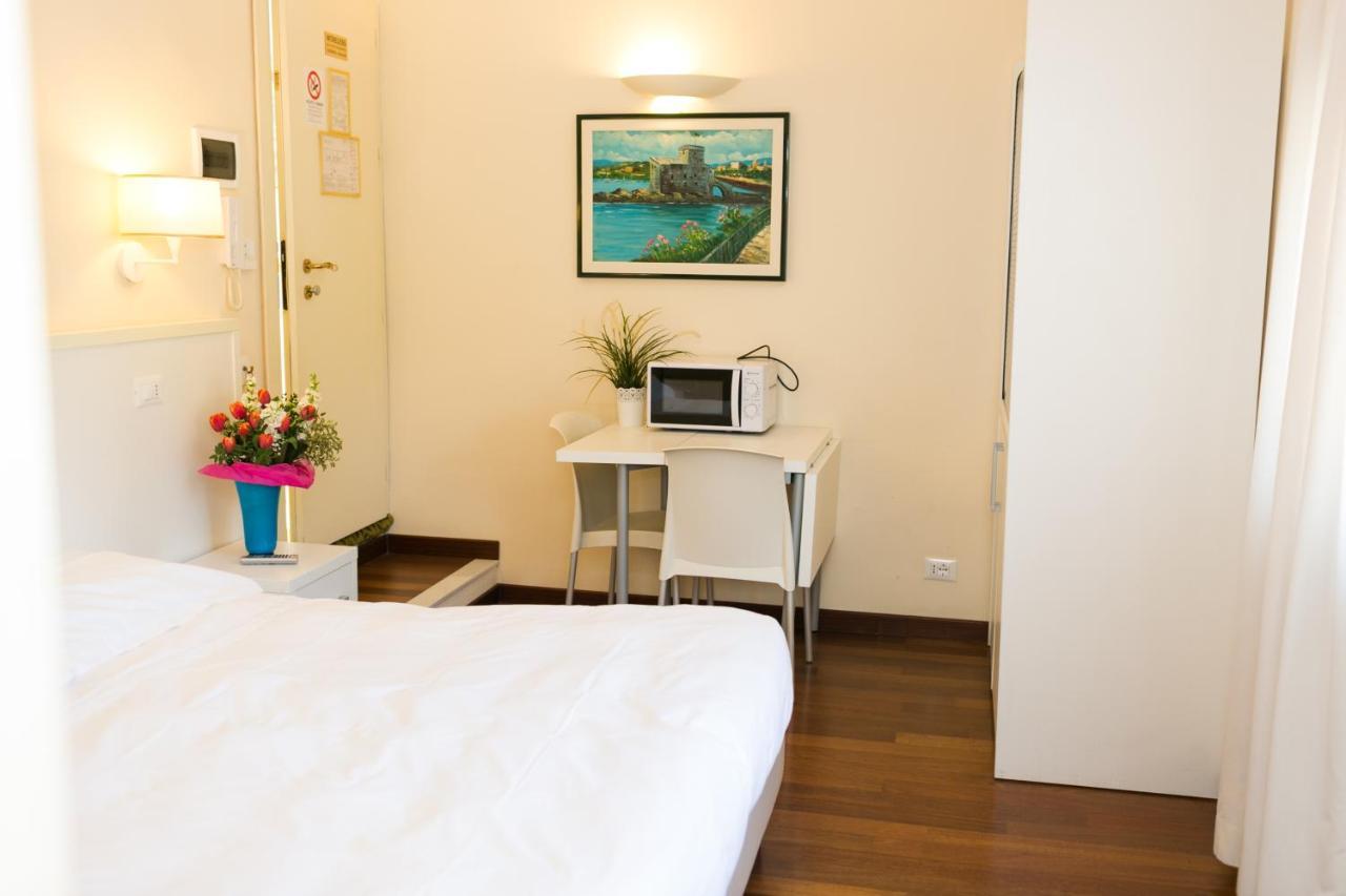 Rex Hotel Residence Генуа Екстериор снимка