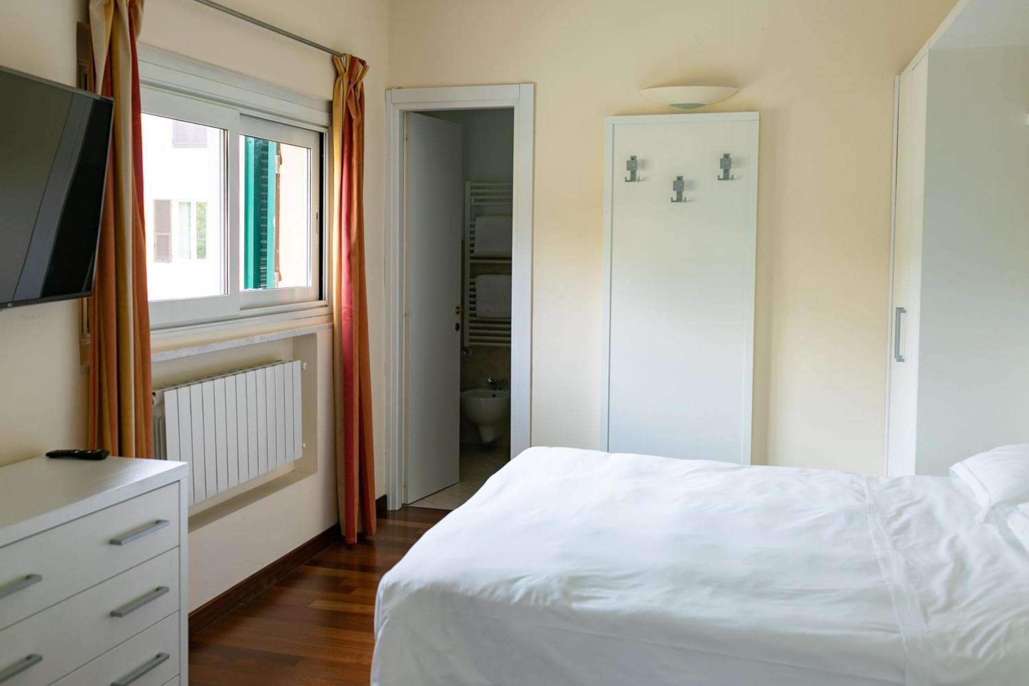 Rex Hotel Residence Генуа Екстериор снимка