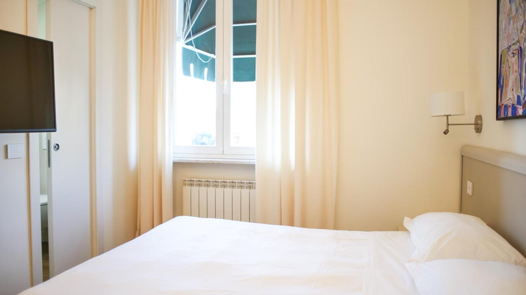 Rex Hotel Residence Генуа Екстериор снимка